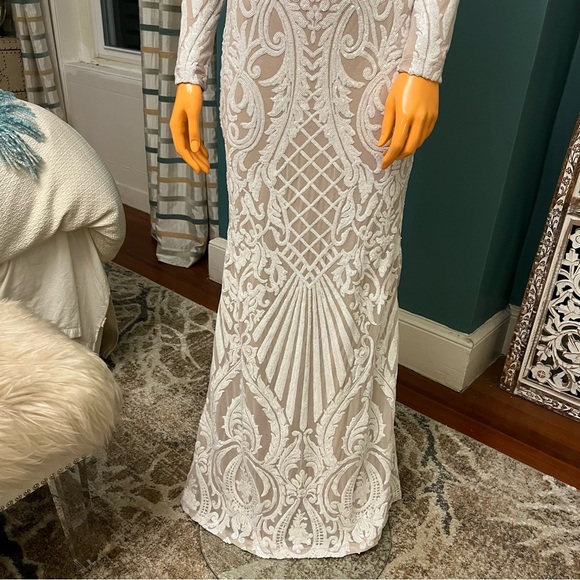 WINDSOR Sequined Long Sleeve Square Neck Maxi Dress Gown - Picture 6 of 16